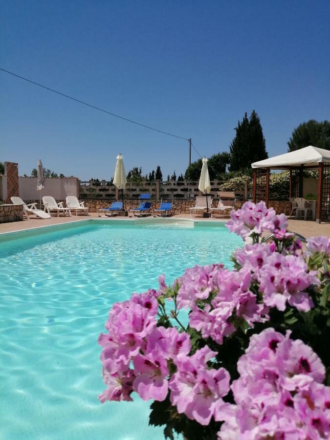 Апартаменти Residenza Agrituristica Santa Lucia Con Piscina Альгеро Екстер'єр фото